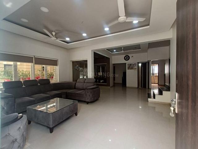 4 BHK Villa in Thaltej for rent Ahmedabad. The reference number is 14893092