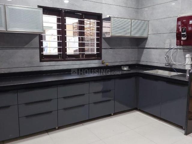 4 BHK Villa in Thaltej for rent Ahmedabad. The reference number is 16229507