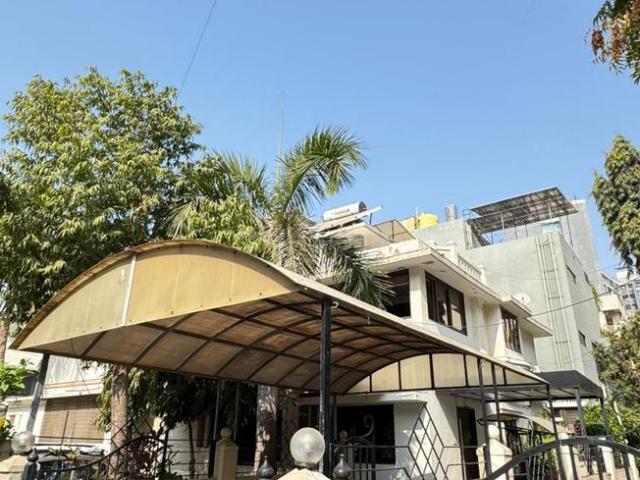 4 BHK Villa in Thaltej for rent Ahmedabad. The reference number is 20858064