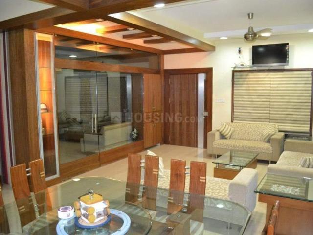 4 BHK Villa in Thaltej for resale Ahmedabad. The reference number is 20353513