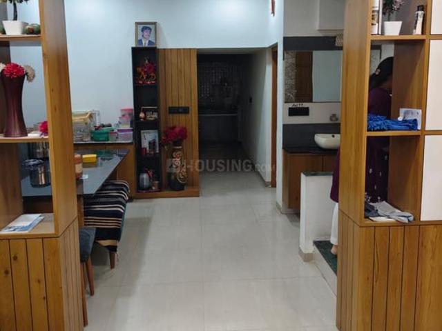 4 BHK Villa in Thaltej for resale Ahmedabad. The reference number is 20531202