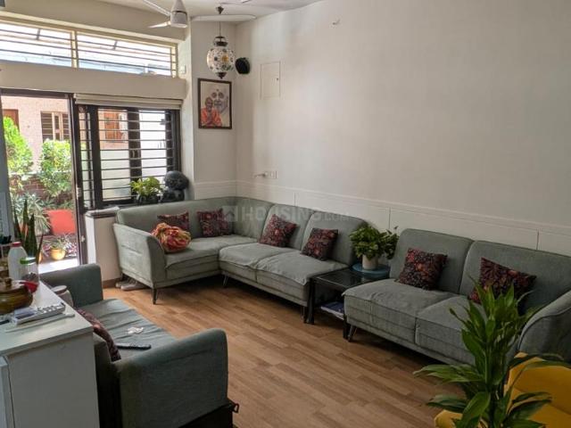 4 BHK Villa in Thaltej for resale Ahmedabad. The reference number is 20875640