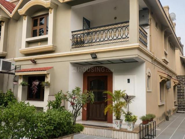4 BHK Villa in Thaltej for resale Ahmedabad. The reference number is 20890280