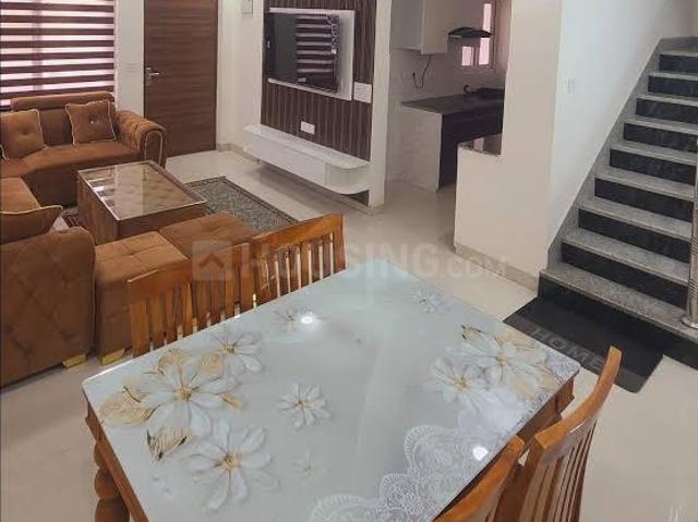4 BHK Villa in U.I.T. for resale Bhiwadi. The reference number is 19402460