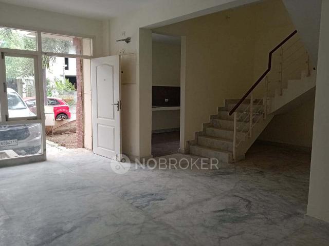 4+ BHK Villa In Unitech Palm Villas For Sale In Nallambakkam