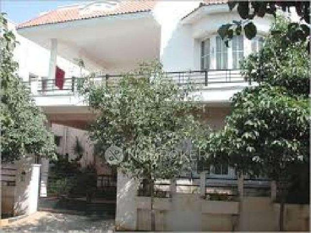 4 BHK Villa In Vasantha Emerald Gardens, for Rent In Madha