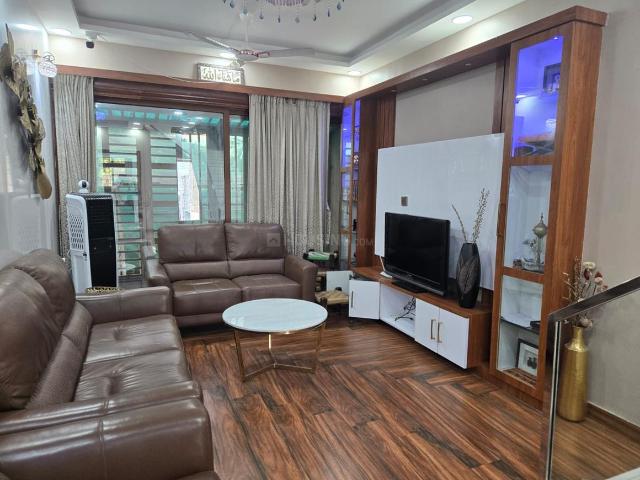 4 BHK Villa in Wanowrie for resale Pune. The reference number is 20920917