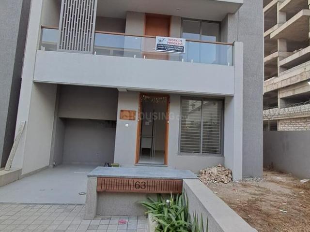 4 BHK Villa in Waghodia Road for rent Vadodara. The reference number is 20662940