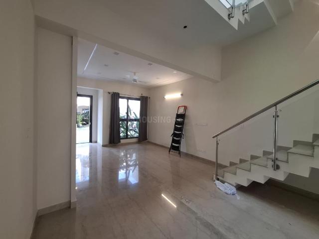 4 BHK Villa in Whitefield for rent Bengaluru. The reference number is 20768766