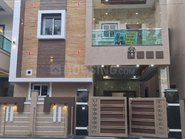 4 BHK Villa in Yapral for resale Secunderabad. The reference number is 18552058