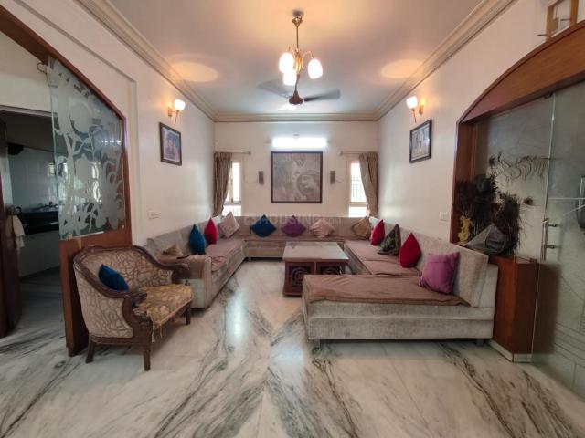 4 BHK Villa in Ambawadi for resale Ahmedabad. The reference number is 20771390
