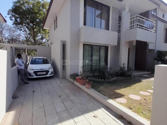4 BHK Villa in Bopal for rent Ahmedabad. The reference number is 19719979