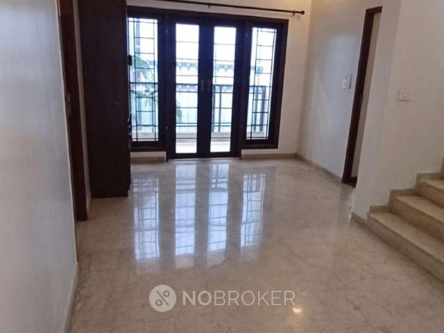 4+ BHK Villa In Casuarina Drive for Rent In Neelankarai Beach