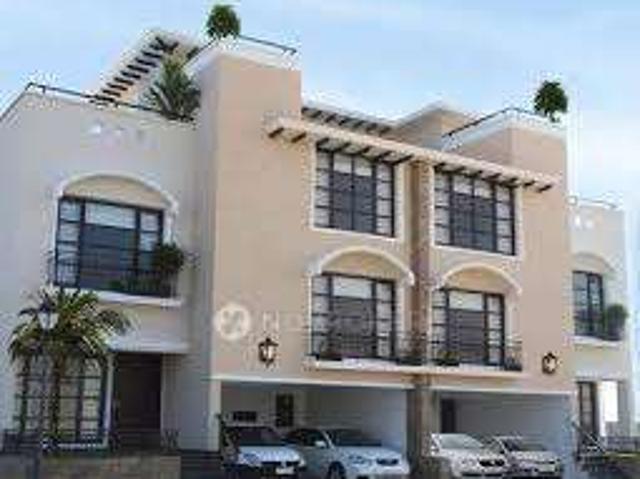 4 BHK Villa In Casagrand Pallagio for Rent In Thoraipakkam