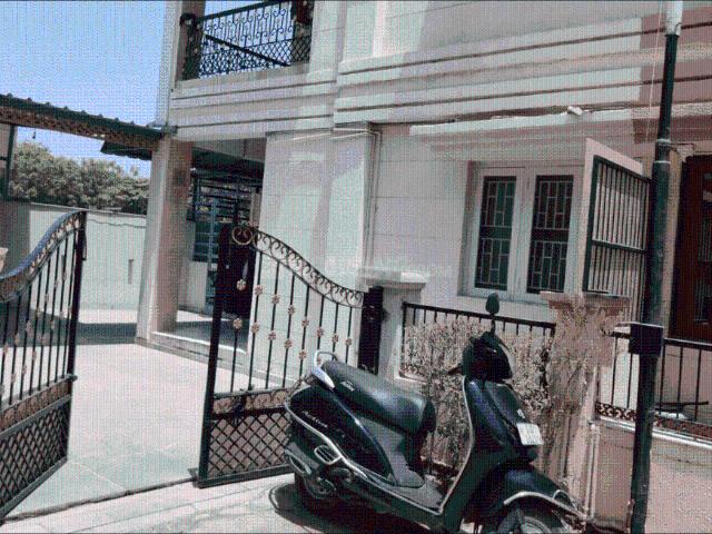 4 BHK Villa in Chandkheda for resale Ahmedabad. The reference number is 20336748