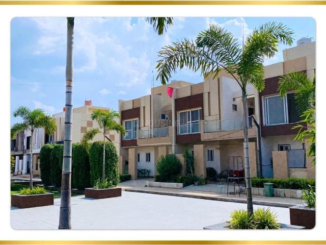 4 BHK Villa in Dunda for resale Raipur. The reference number is 18193449