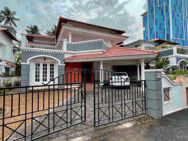 4 BHK Villa in Edappally for rent Kochi. The reference number is 15258432