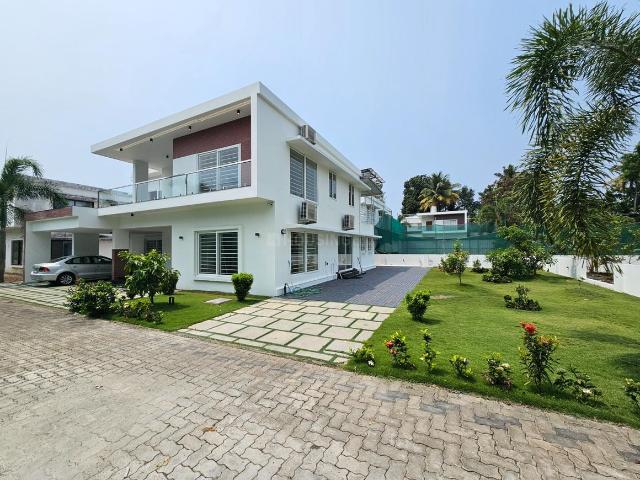 4 BHK Villa in Edappally for resale Kochi. The reference number is 19659314