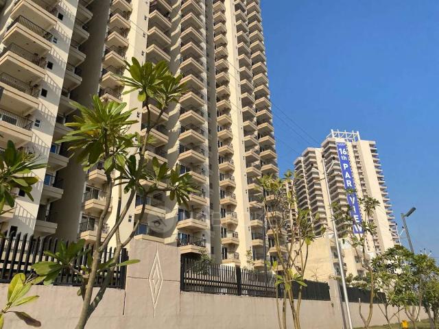 4 BHK Villa In Gaur Yamuns City 16th Park View for Rent In
