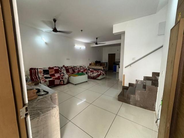 4 BHK Villa in Gotri for rent Vadodara. The reference number is 14677320