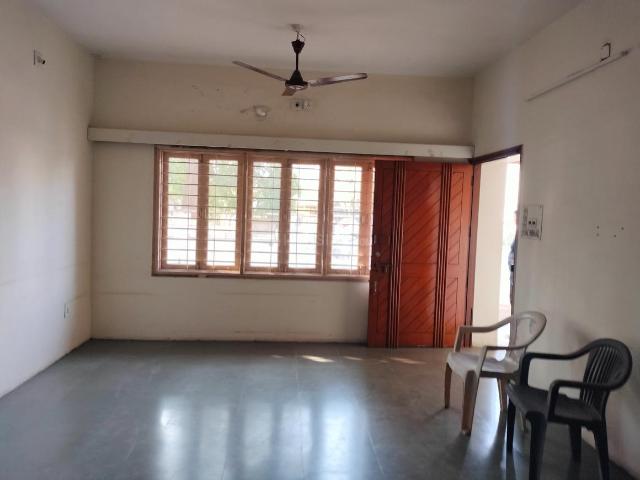 4 BHK Villa in Gotri for rent Vadodara. The reference number is 16372709