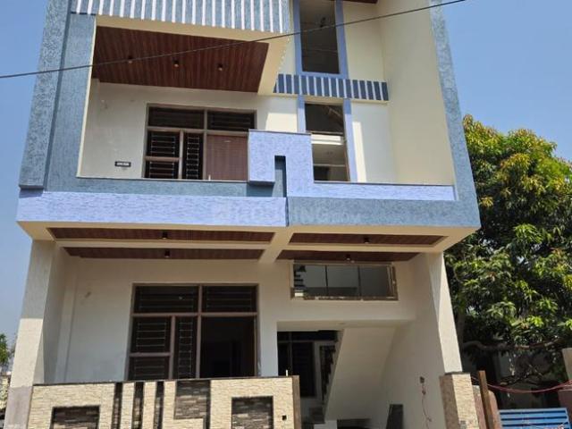 4 BHK Villa in Hathod for resale Jaipur. The reference number is 20204240