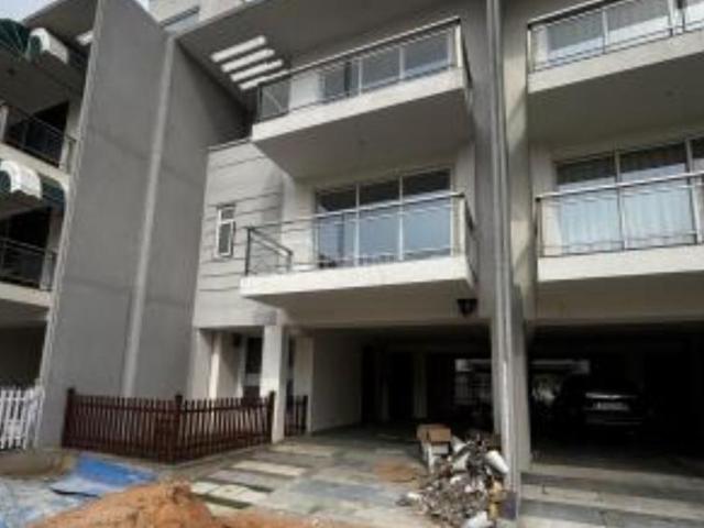4 BHK Villa in Jaypee Greens for resale Greater Noida. The reference number is 20931551