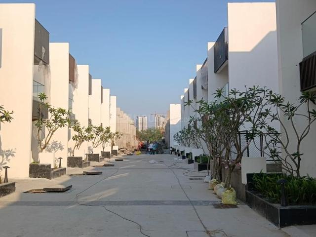 4 BHK Villa in Joka for resale Kolkata. The reference number is 18185378
