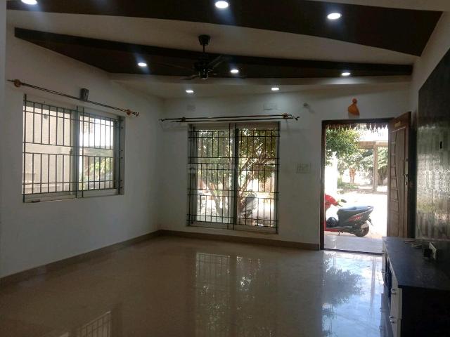4 BHK Villa in Kannamangala Whitefield Hoskote Road for rent Bangalore. The reference number is 16864111