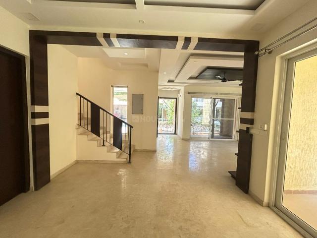 4 BHK Villa in Kadugodi for rent Bengaluru. The reference number is 20439629
