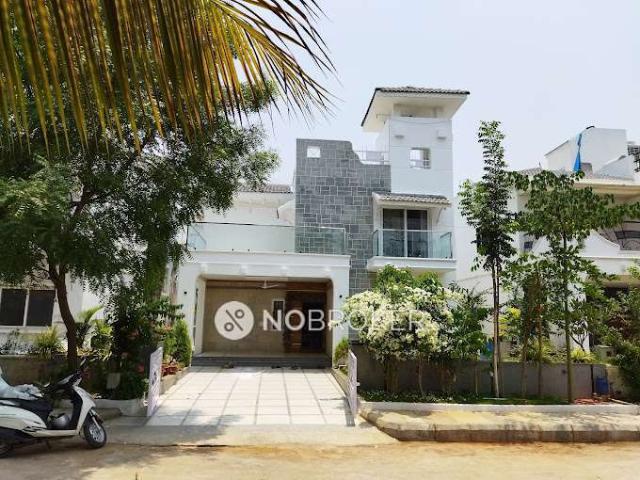 4+ BHK Villa In Mapil Town Vill For Sale In Bandlaguda Jagir