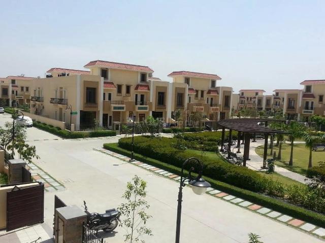 4 BHK Villa in Meerut Road Industrial Area for rent Ghaziabad. The reference number is 20074121
