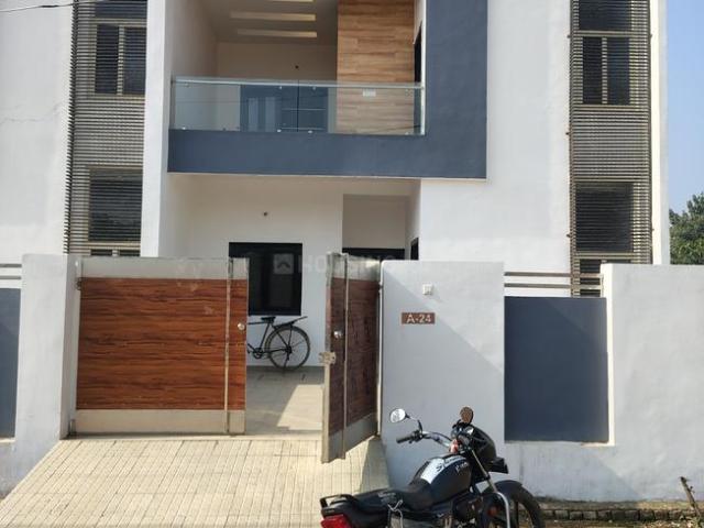 4 BHK Villa in Mundia Ahmed Nagar for rent Bareilly. The reference number is 16504217