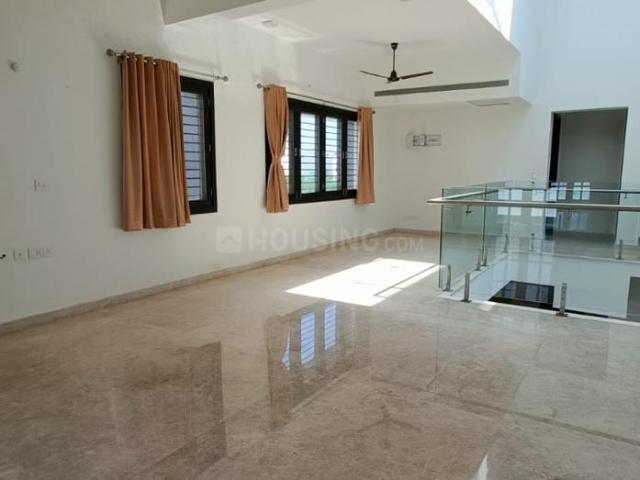 4 BHK Villa in Panaiyur for resale Chennai. The reference number is 14100696