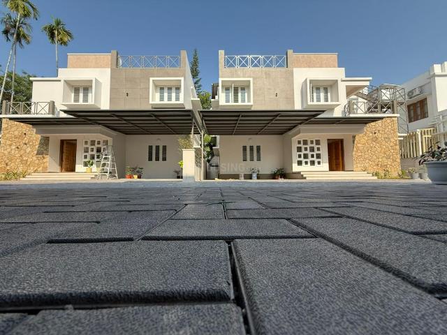 4 BHK Villa in Palarivattom for resale Ernakulam. The reference number is 16492792
