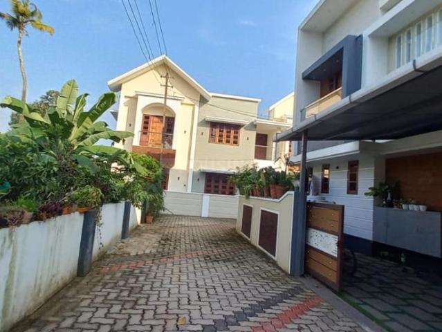 4 BHK Villa in Pallikkara for resale Kochi. The reference number is 16170769