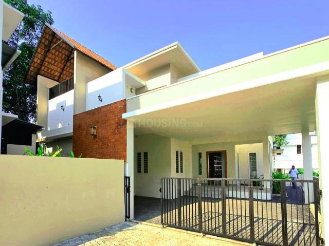 4 BHK Villa in Pallikkara for resale Kochi. The reference number is 17362452
