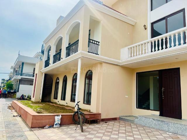 4 BHK Villa in PR7 Airport Road for resale Zirakpur. The reference number is 13312619