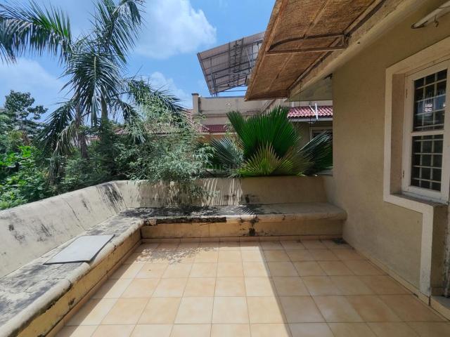 4 BHK Villa in Prahlad Nagar for resale Ahmedabad. The reference number is 19144182