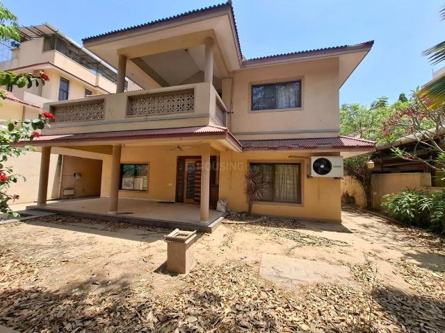 4 BHK Villa in Ramdev Nagar for resale Ahmedabad. The reference number is 20314386