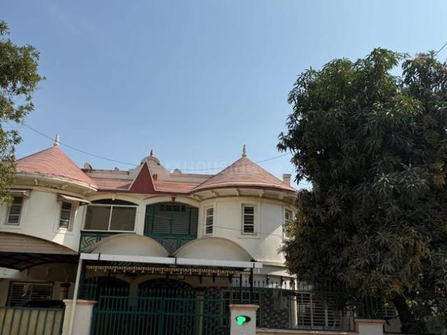 4 BHK Villa in Randesan for resale Gandhinagar. The reference number is 20046612