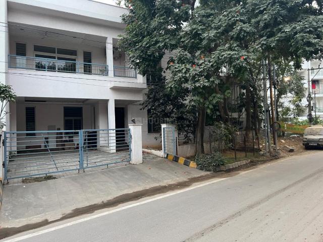 4 BHK Villa in Rai Durg for resale Hyderabad. The reference number is 14286014