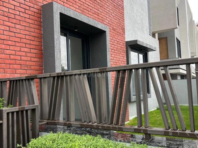 4 BHK Villa in Raysan for resale Gandhinagar. The reference number is 20301396