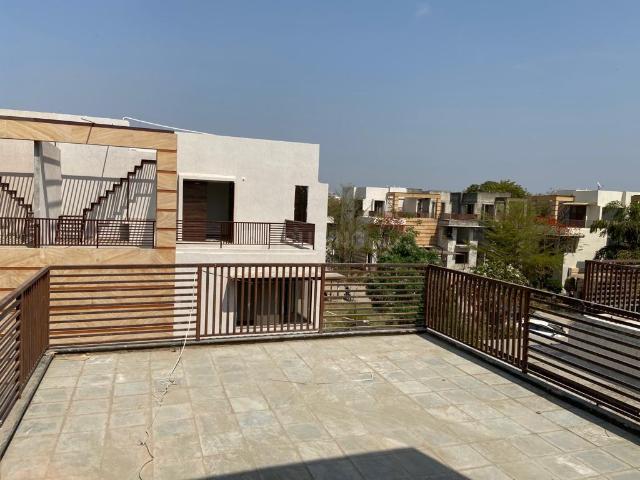 4 BHK Villa in Raysan for resale Gandhinagar. The reference number is 20308742
