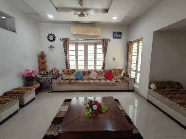 4 BHK Villa in Science City for resale Ahmedabad. The reference number is 20481161