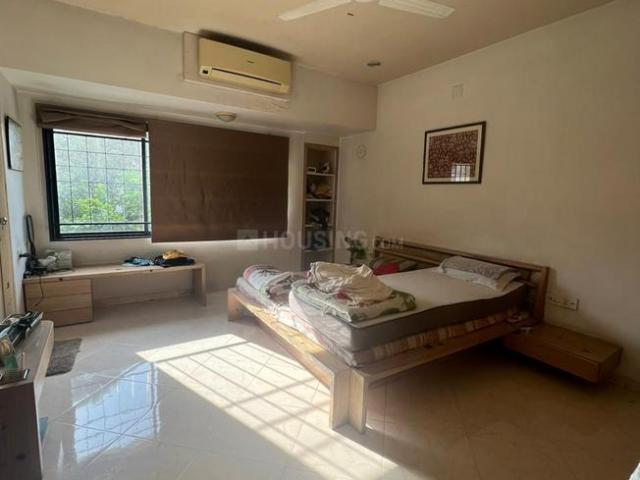 4 BHK Villa in Satellite for resale Ahmedabad. The reference number is 19602564