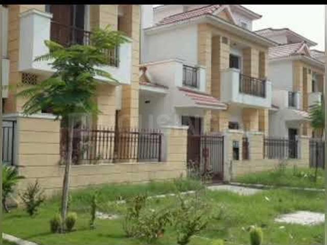 4 BHK Villa in Sector 128 for rent Noida. The reference number is 20424240