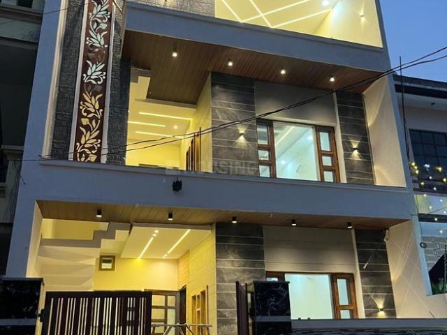 4 BHK Villa in Sector 123 for resale Mohali. The reference number is 20054344