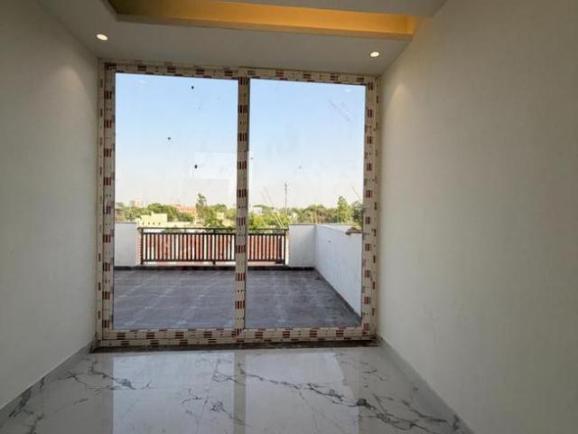 4 BHK Villa in Asdullapur for resale Noida. The reference number is 20836967