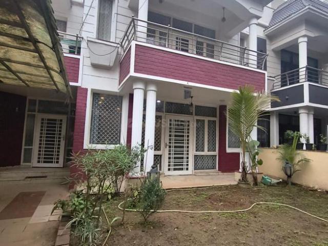 4 BHK Villa in Sector 57 for rent Gurgaon. The reference number is 20239913
